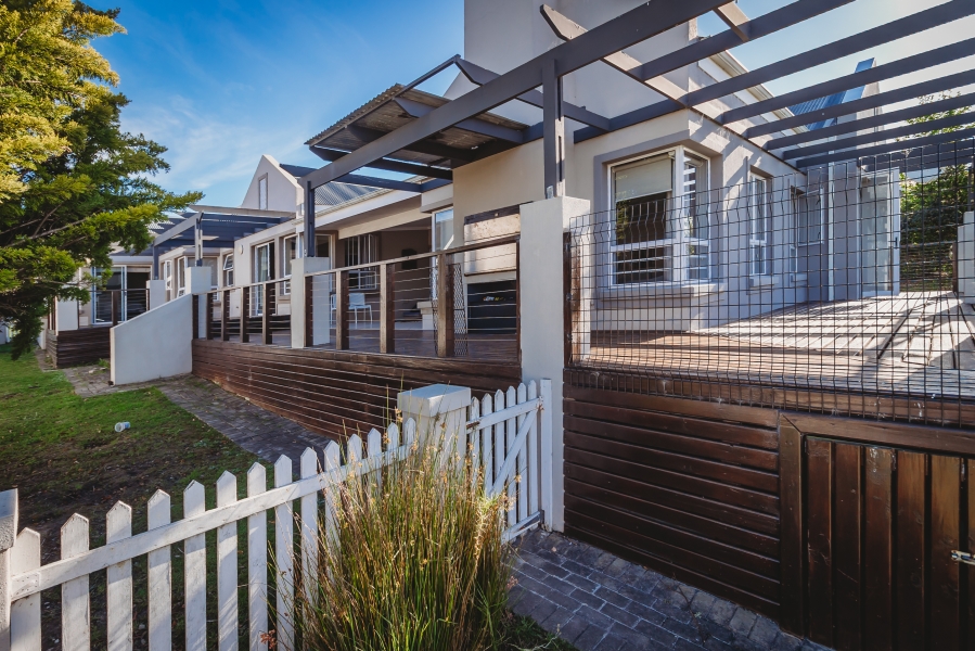 3 Bedroom Property for Sale in Kraaibosch Country Estate Western Cape
